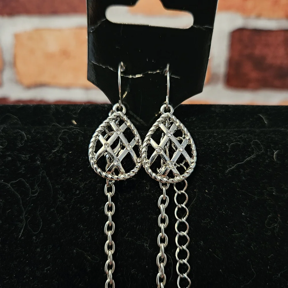 Vintage Fashion Jewelry Silver Rhinestone Pendant and Earring Set